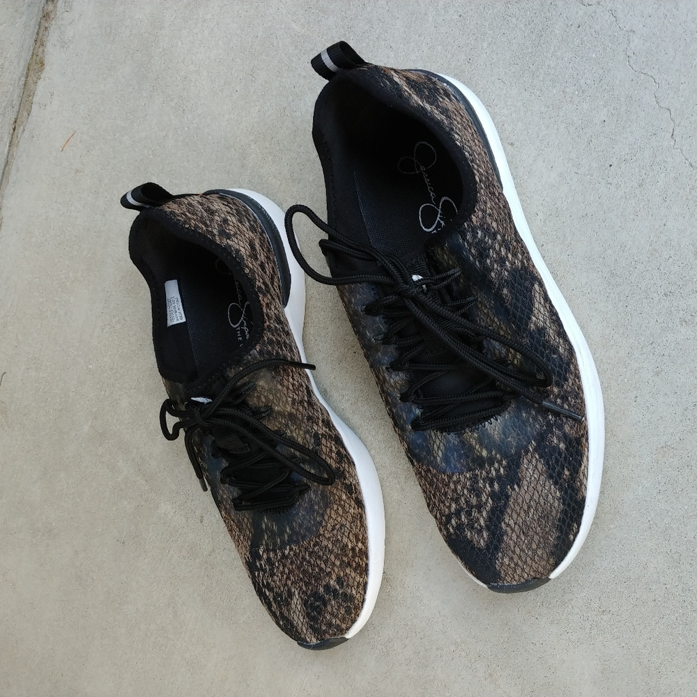 Jessica Simpson python sneakers sz 8